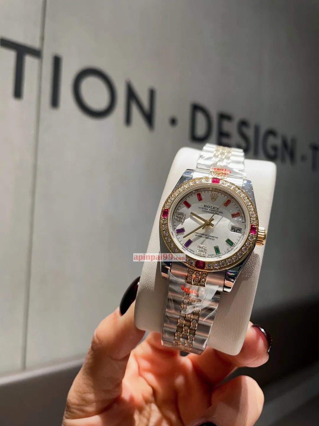 非常に成功のロレックス女性時計コピーデイトジャストシリーズ 5647-1