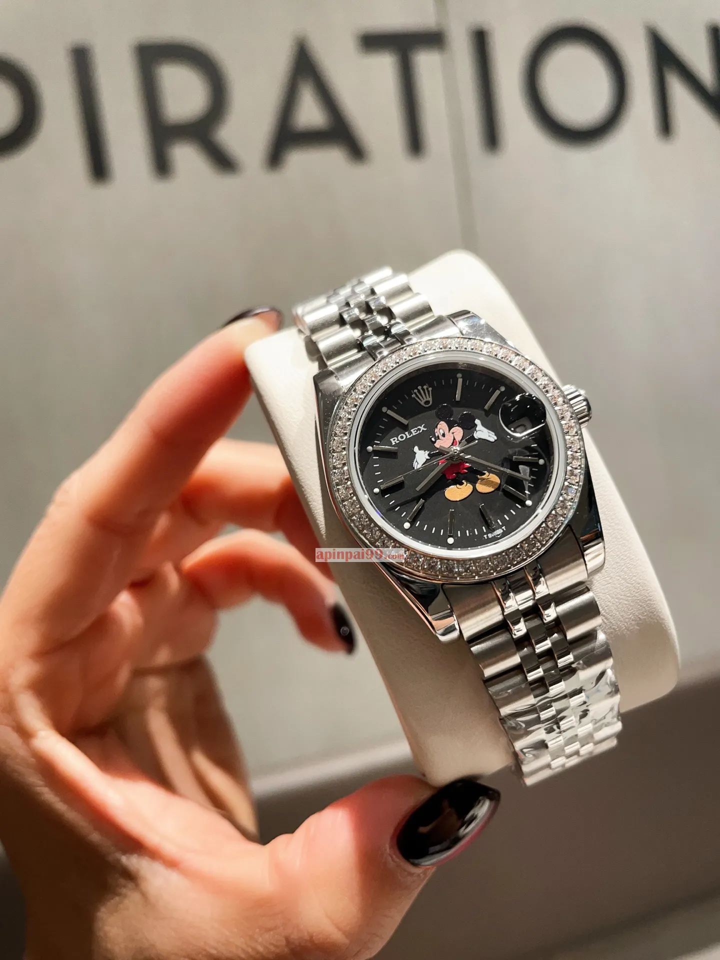 ロレックス ブラック ダイヤル ミッキーマウス クォーツコピー時計 482520-1精密技術で作[2]