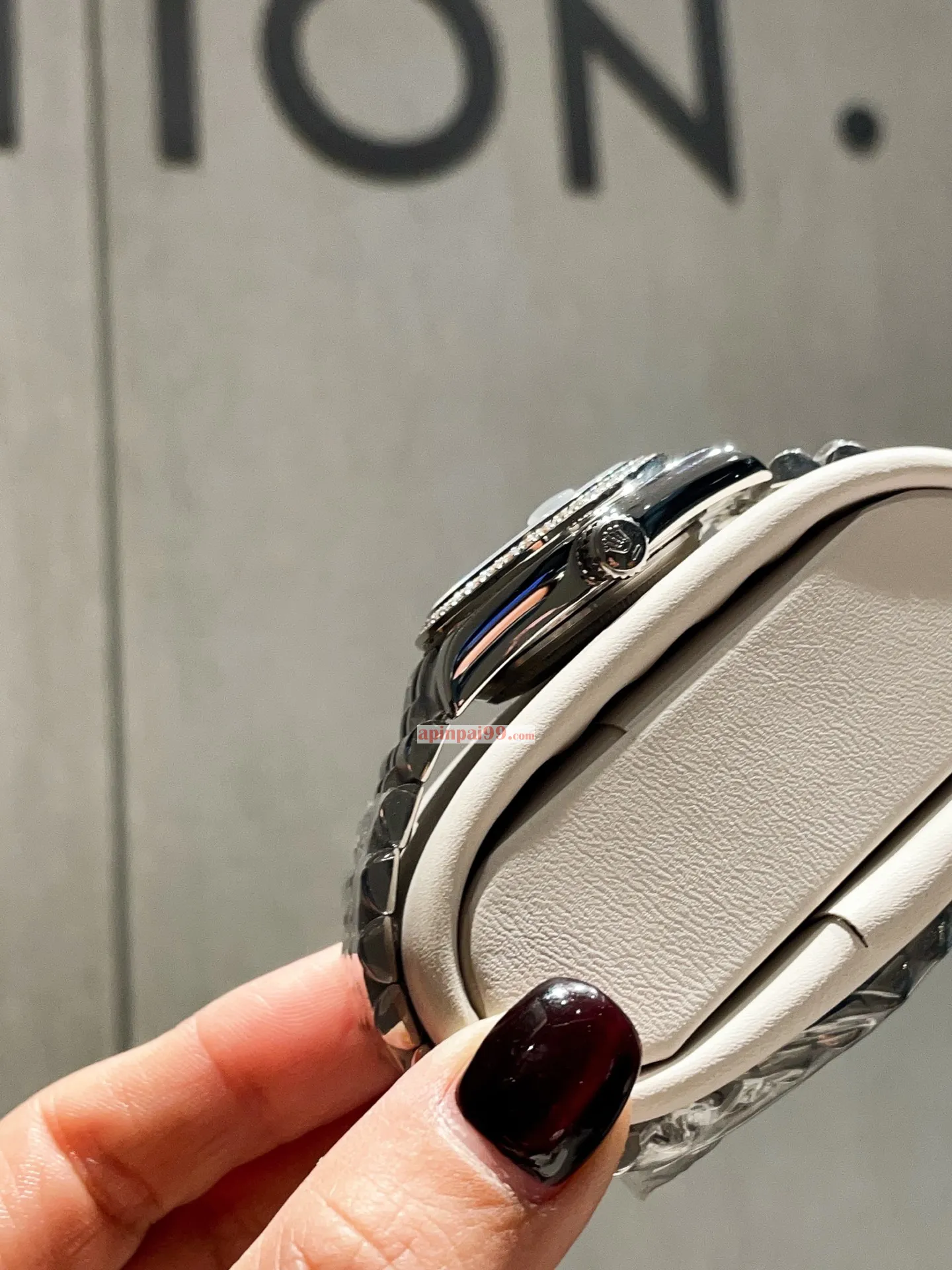 ロレックス ブラック ダイヤル ミッキーマウス クォーツコピー時計 482520-1精密技術で作[3]