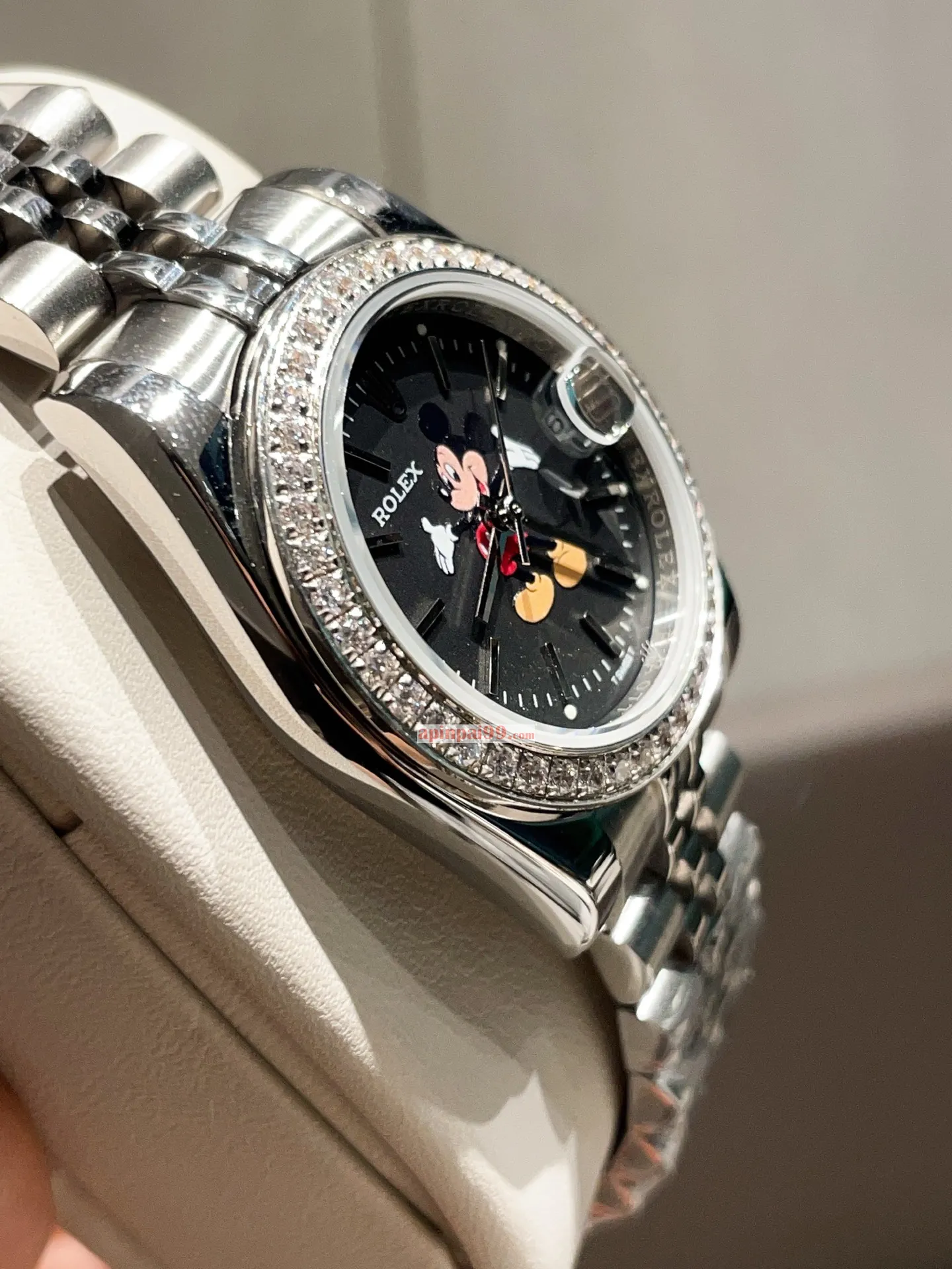 ロレックス ブラック ダイヤル ミッキーマウス クォーツコピー時計 482520-1精密技術で作[5]