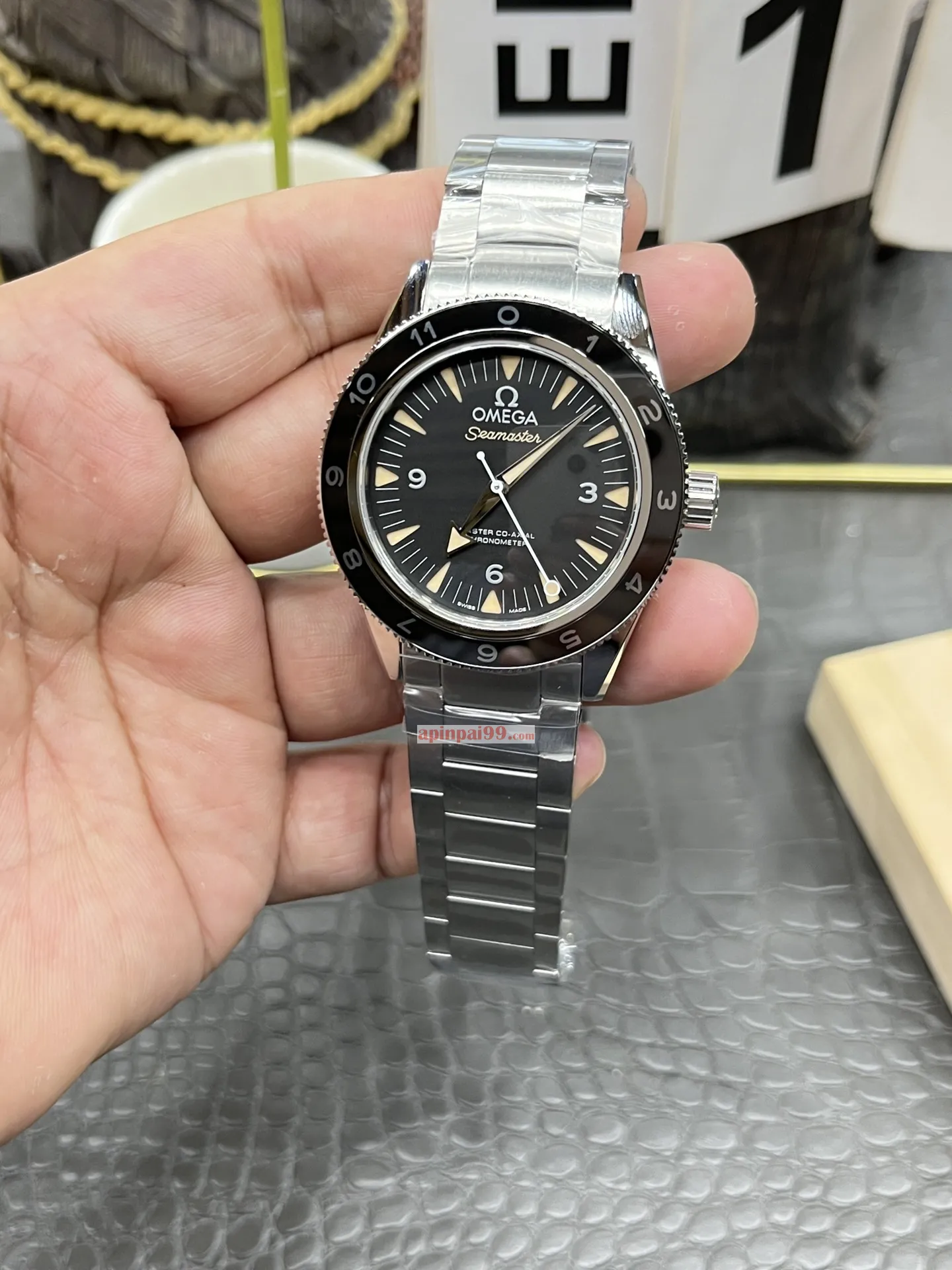 新品同様オメガ 007スーパーコピー時計シーマスター 171538