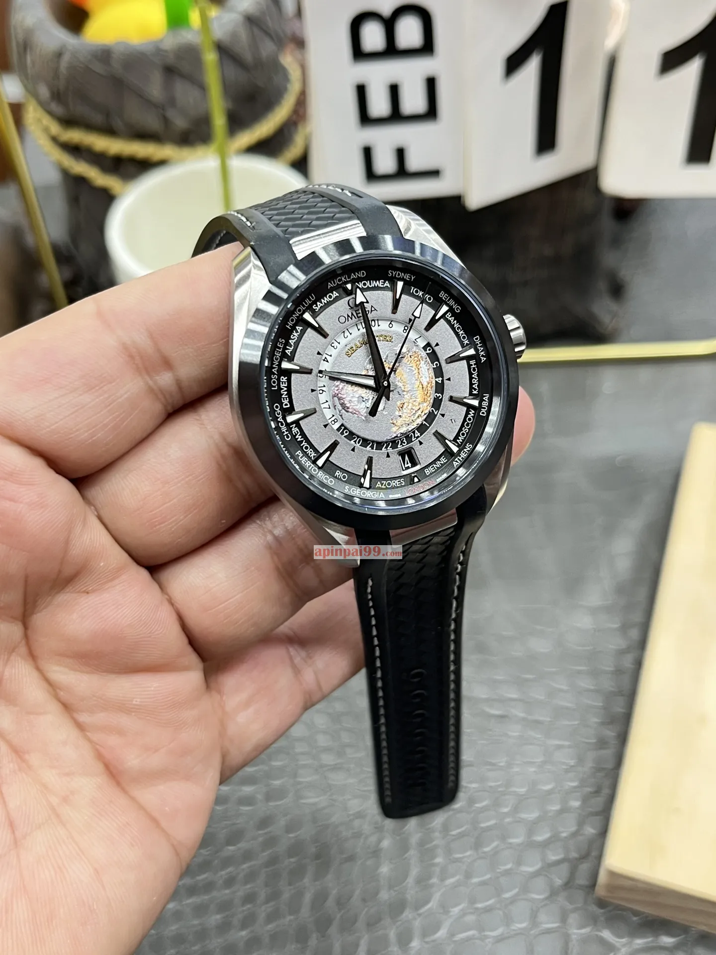 日本の男性オメガ時計コピーテープセラミックリング 171536