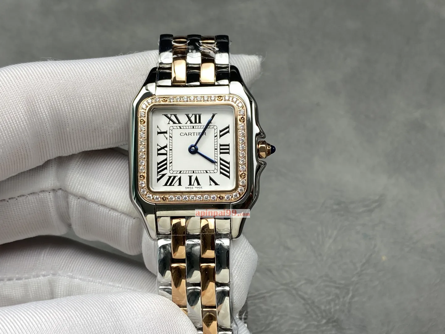 カルティエ2025新品パンテール ドゥチーター スクエア時計 171904