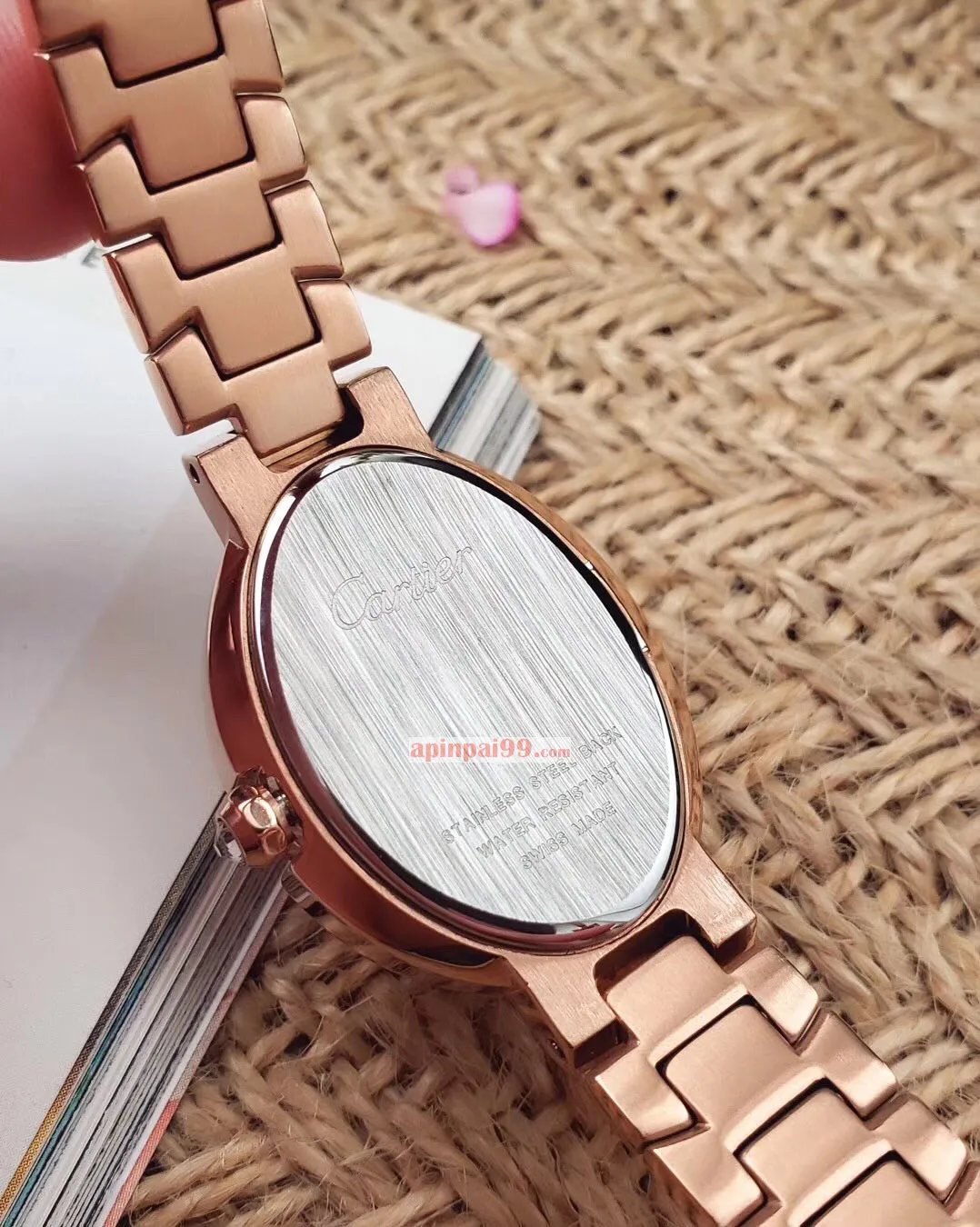 最新のカルティエバスタブ2ピン半楕円形ガチョウ卵形時計スーパーコピー 171860[6]