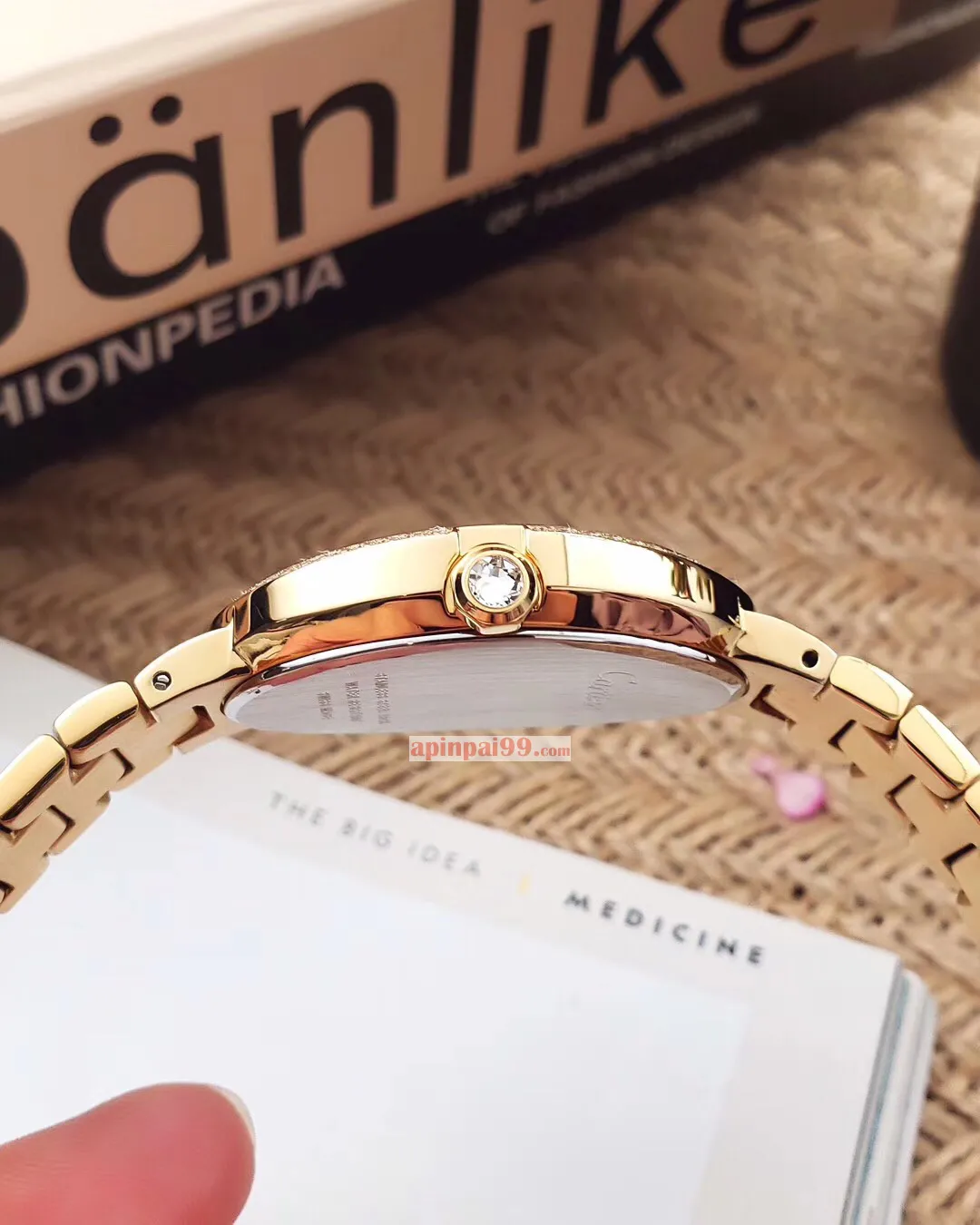 2025最新のカルティエバスタブ2ピン半楕円形ガチョウ卵形時計送料無料 171859[8]