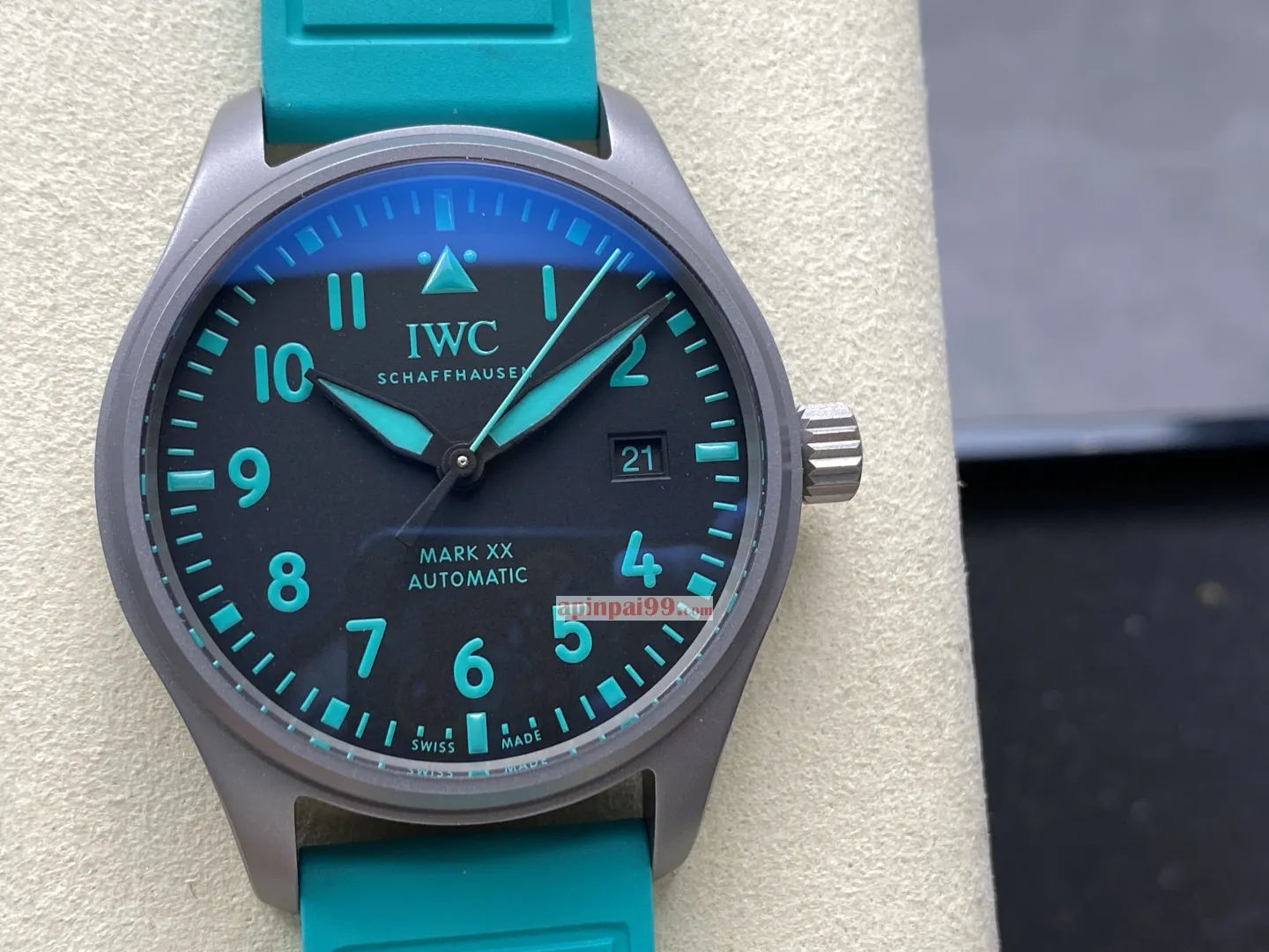 IWCブランド時計メルセデスAMGペトロナスF1チームスペシャルエディション IW328210[1]