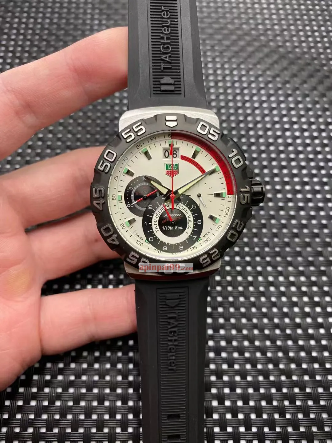 世界最大のタグ・ホイヤースーパーコピー男性時計フォーミュラ1 115442[1]
