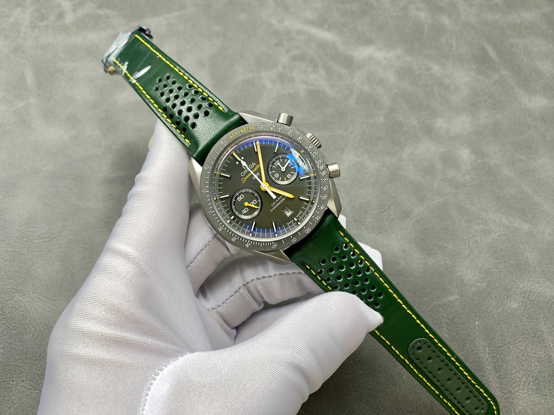 オメガ スピードマスター ダークサイド オブ ムーン高級時計 311.92.44.51.99-1[1]