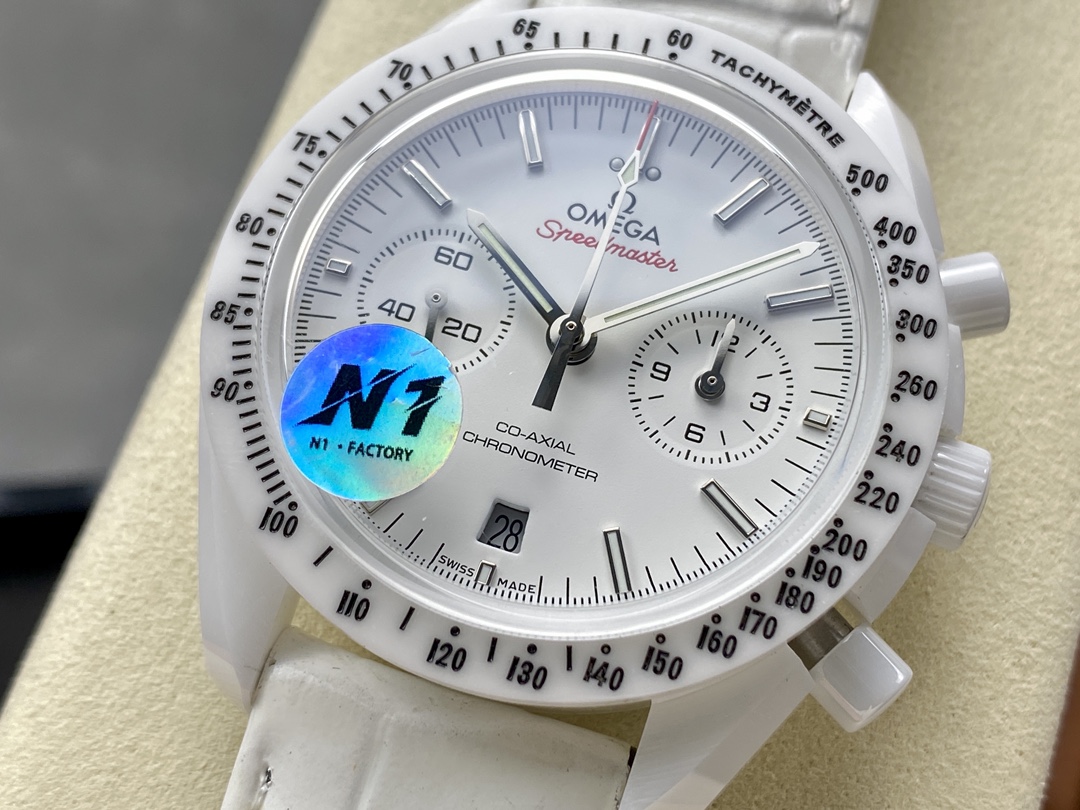 オメガ最新作スーパーコピーダークサイド オブ ザ ムーン シリーズ 172824[2]