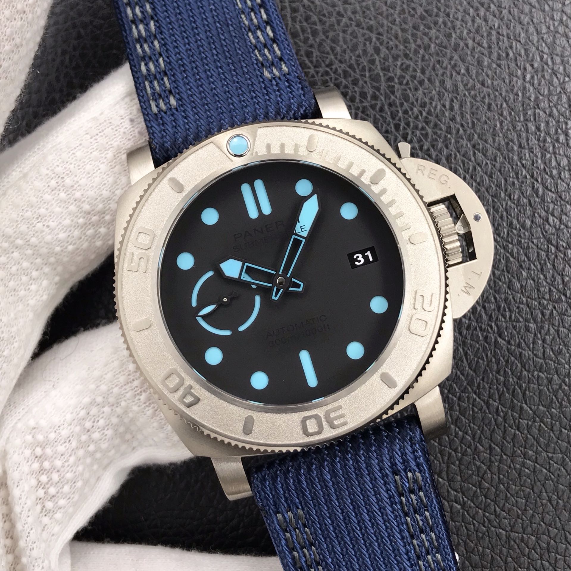 パネライ樹脂ファイバーストラップスーパーコピー時計 PAM985[1]