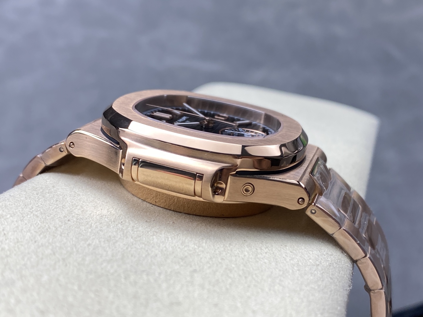 非常に人気のあるパテックフィリップ ノーチラス 5980/1A-014 多機能腕時計 171839[5]