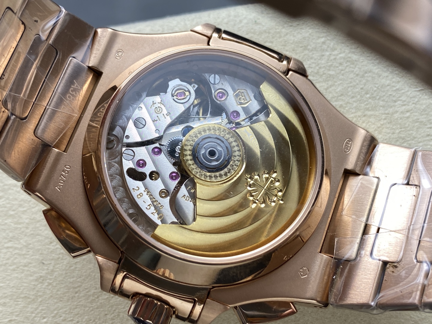 非常に人気のあるパテックフィリップ ノーチラス 5980/1A-014 多機能腕時計 171839[7]