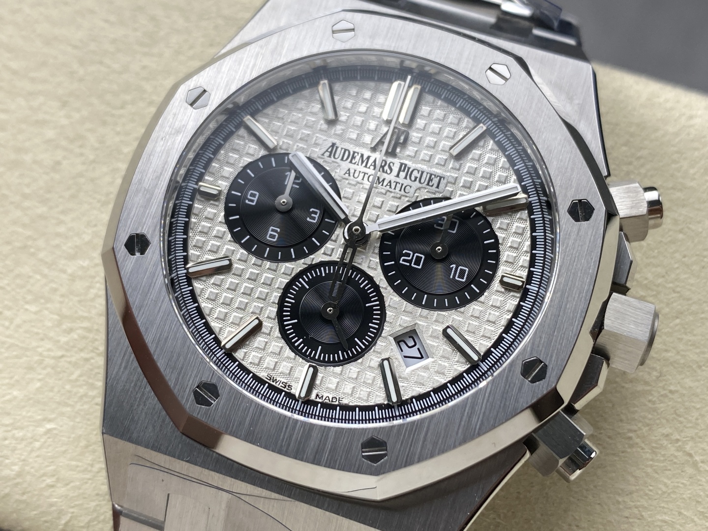 Audemars Piguet新作ロイヤルオークマルチファンクションクロノグラフ機械式時計 171920[1]
