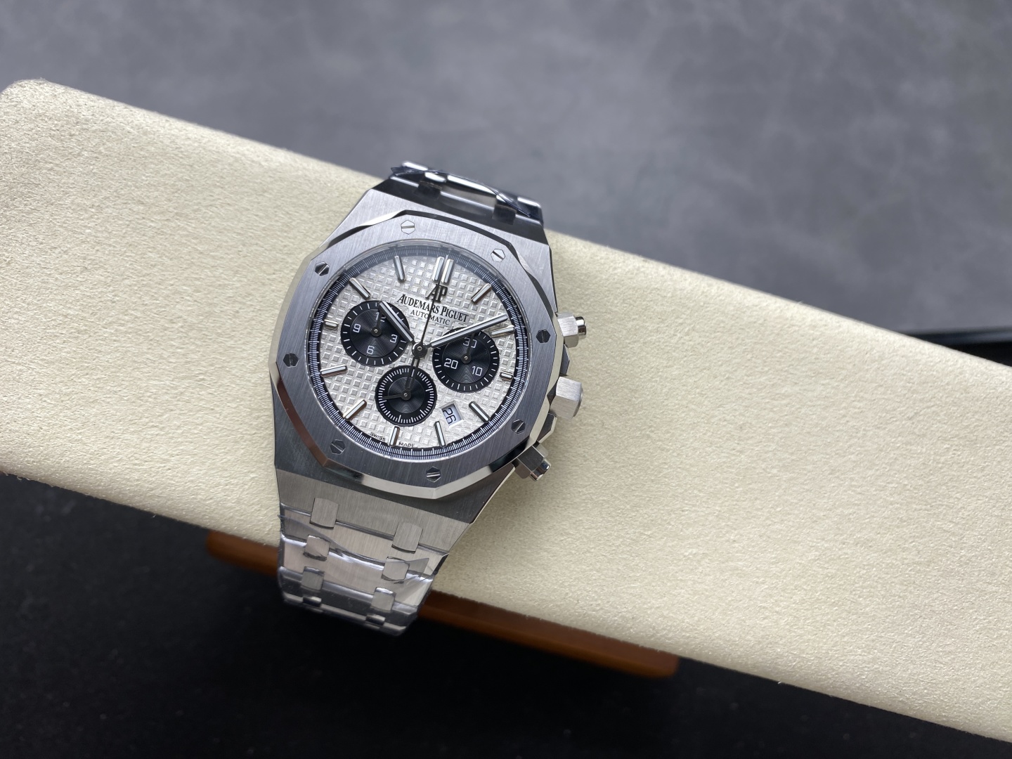 Audemars Piguet新作ロイヤルオークマルチファンクションクロノグラフ機械式時計 171920[2]