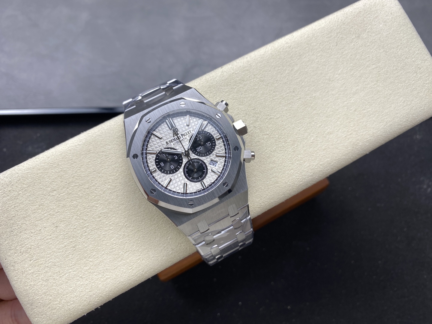 Audemars Piguet新作ロイヤルオークマルチファンクションクロノグラフ機械式時計 171920[7]