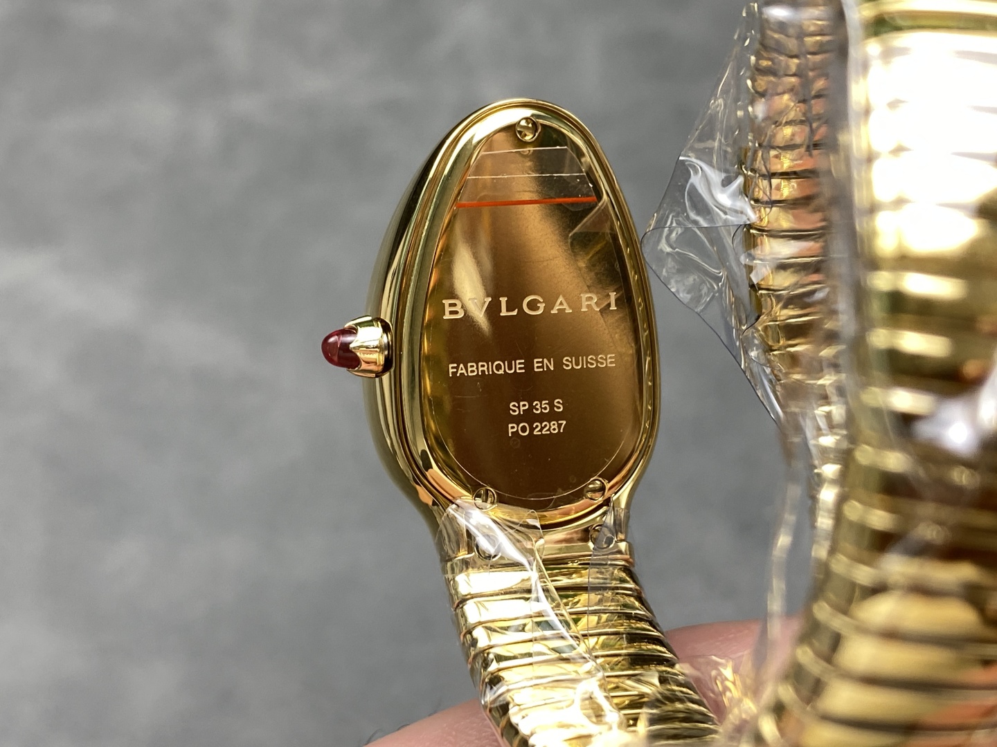 Bulgariの蛇形コピー腕時計をしたクラシックなSERPENTIシリーズ 174104[5]