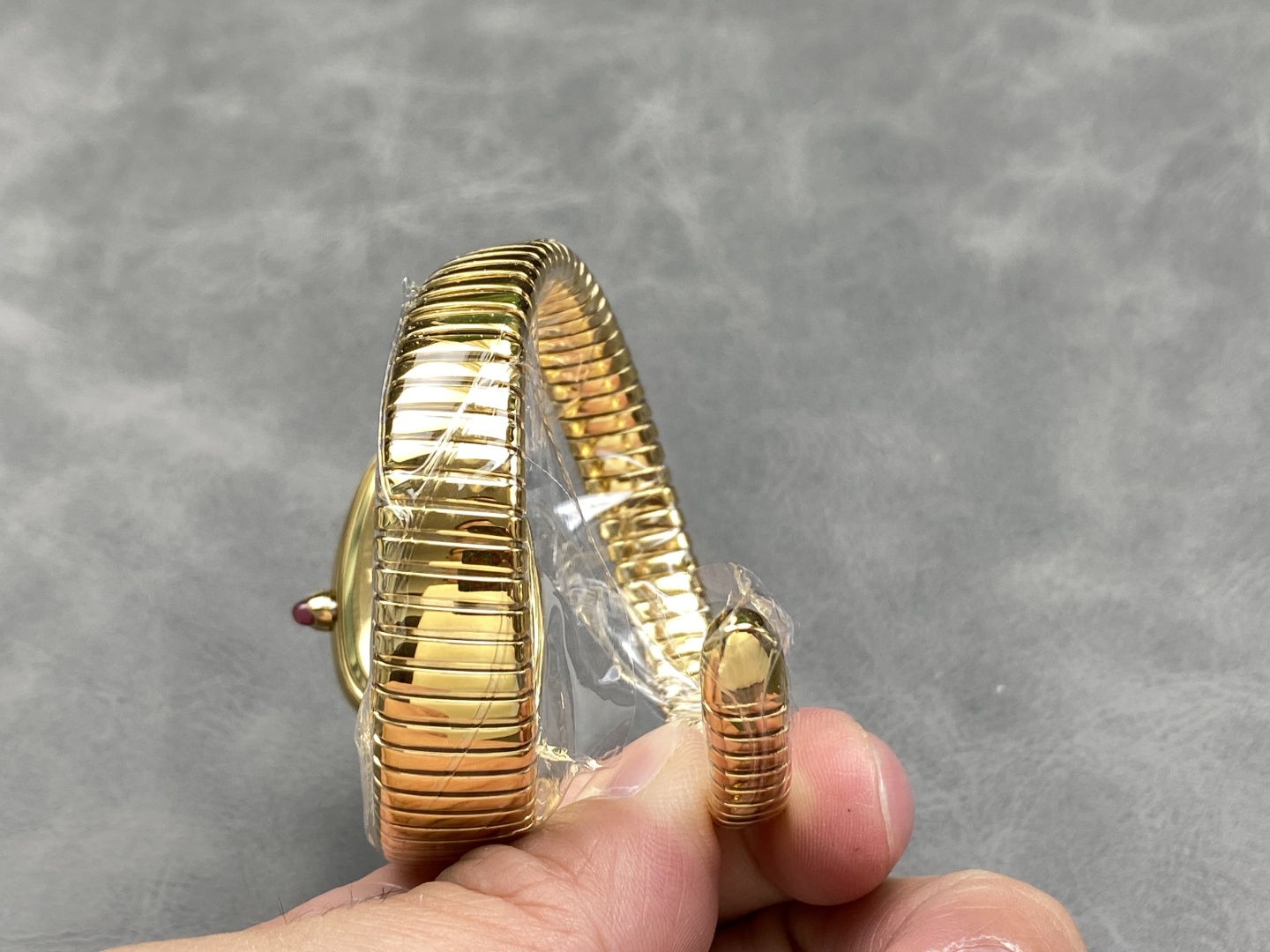 Bulgariの蛇形コピー腕時計をしたクラシックなSERPENTIシリーズ 174104[6]