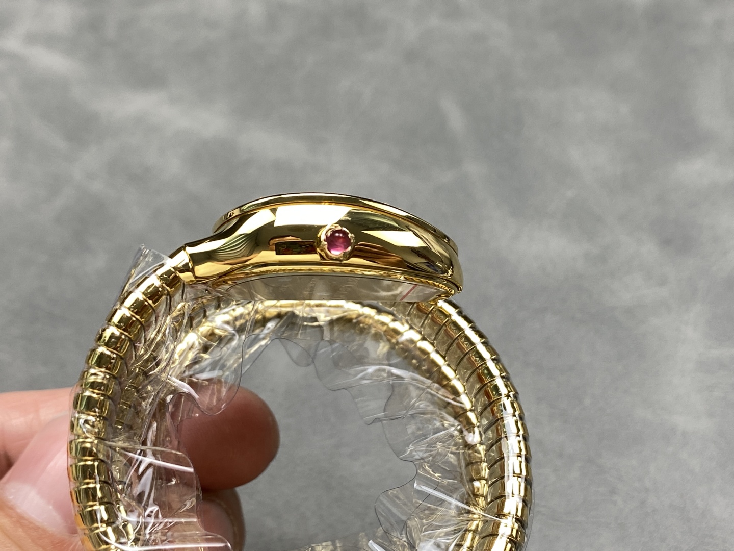 最高のブランドブルガリ女性蛇形コピー入荷時計 174084[4]