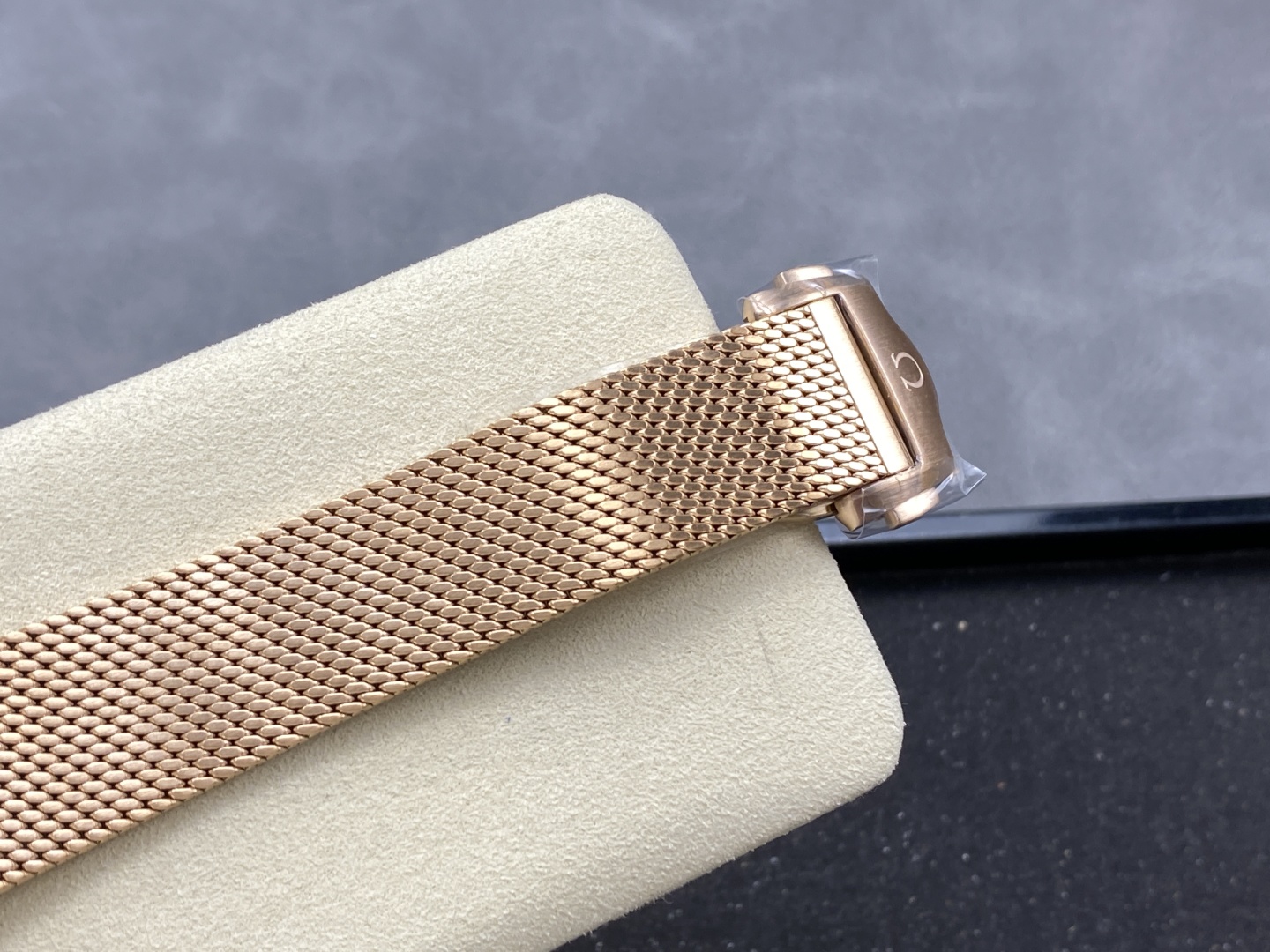 オメガ2025新製品スーパーコピーブロンズゴールドとバーガンディレッドの美しい融合シーホース 174539[6]