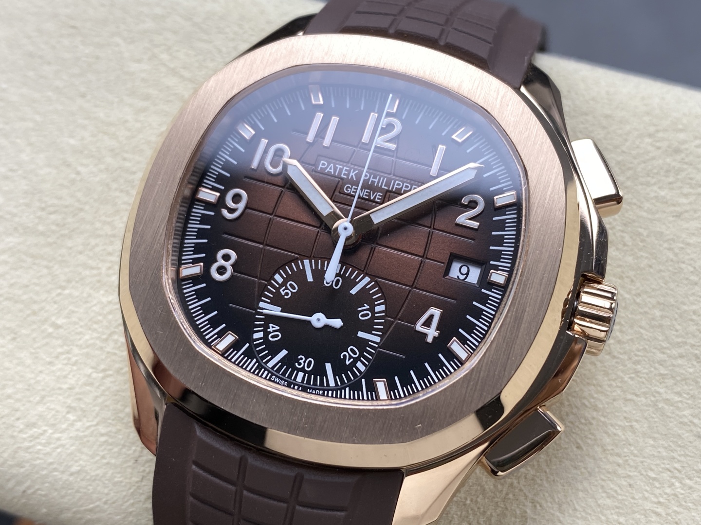 大変人気がありますのパテックフィリップコピーグレネード クロノグラフ シリーズ 5968A-003[3]