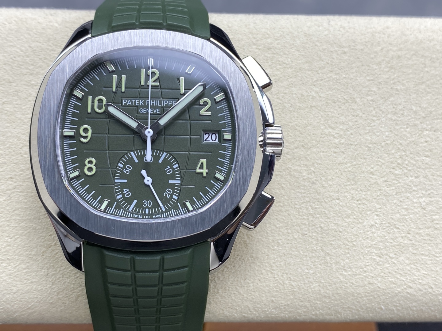 パテックフィリップ グリーン時計n級販売グレネードクロノグラフシリーズ 5968A-005