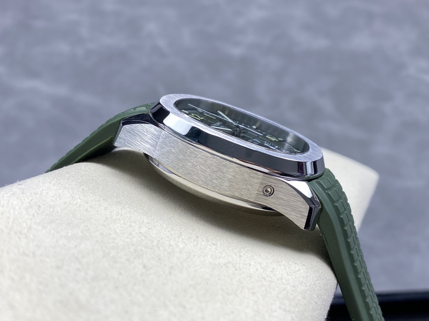 パテックフィリップ グリーン時計n級販売グレネードクロノグラフシリーズ 5968A-005[5]