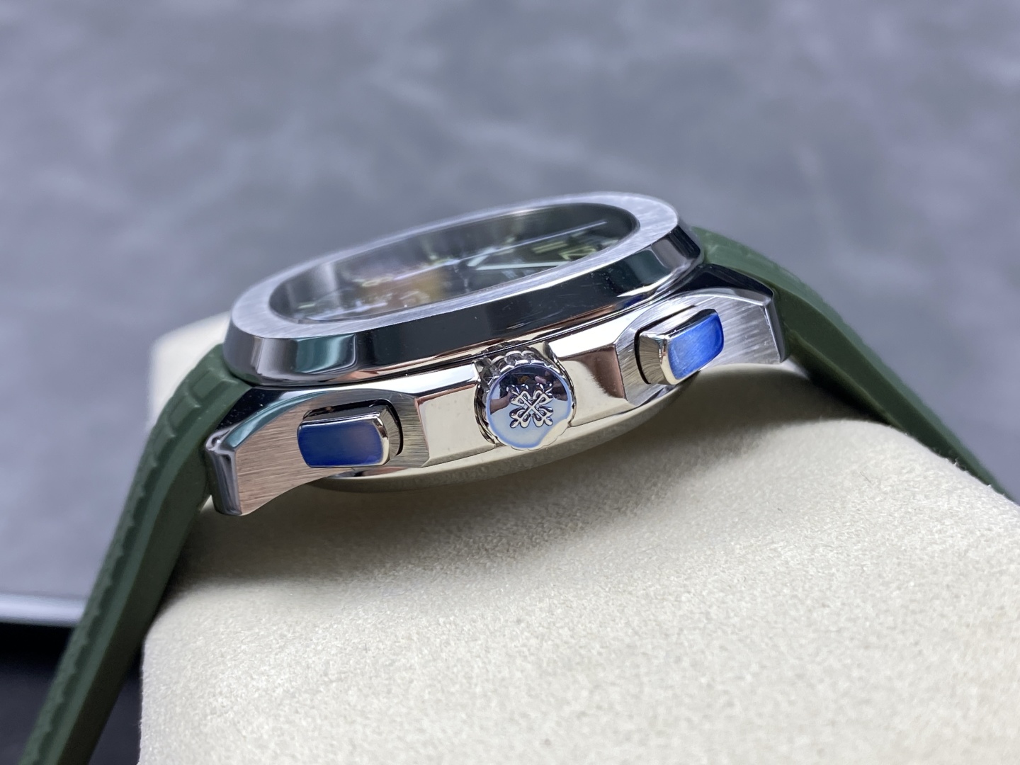 パテックフィリップ グリーン時計n級販売グレネードクロノグラフシリーズ 5968A-005[6]