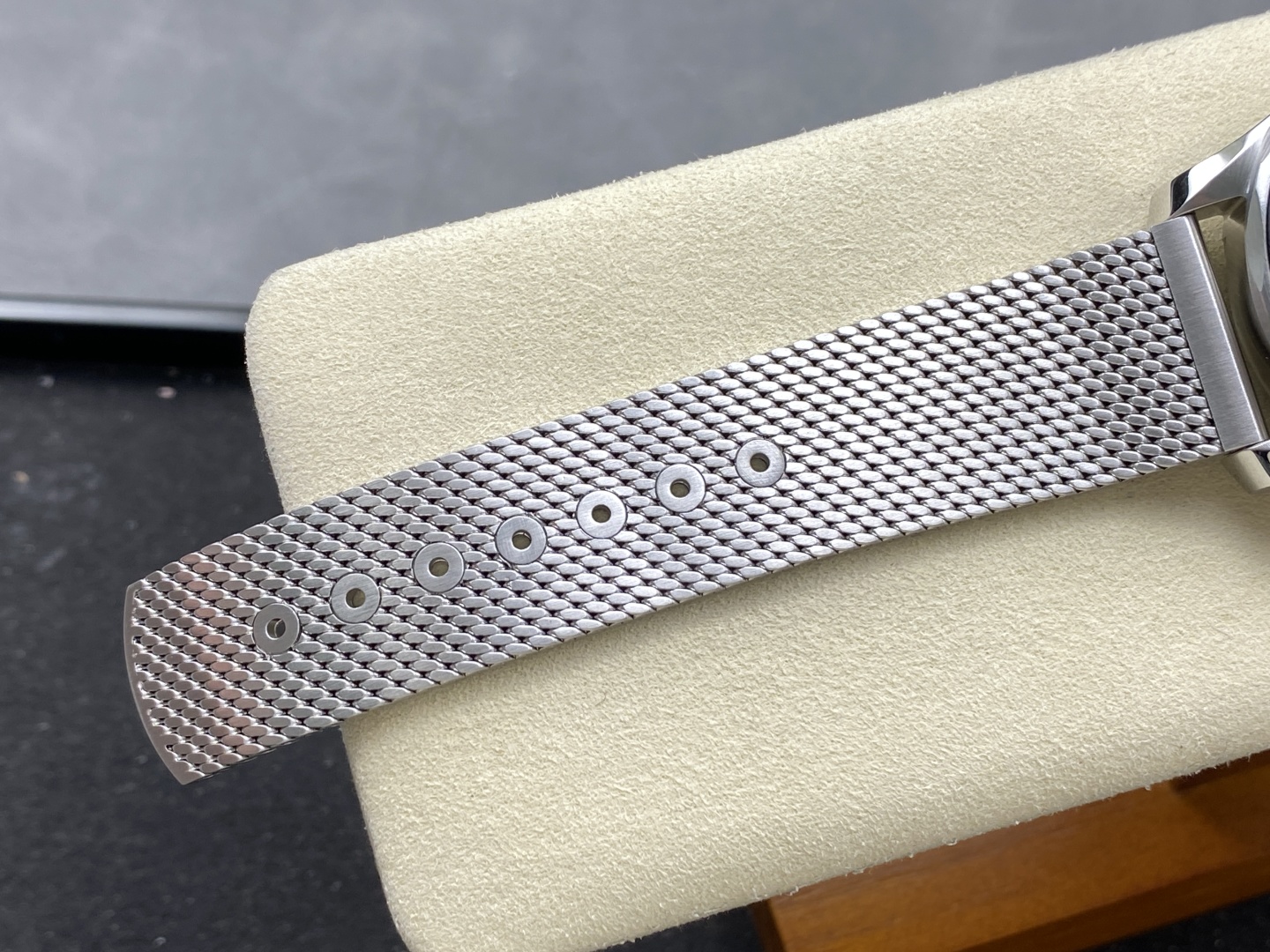 2025年人気ブランドオメガ新作カレンダーなしシーマスター300mブラックダイヤル アルミリング 174403[8]