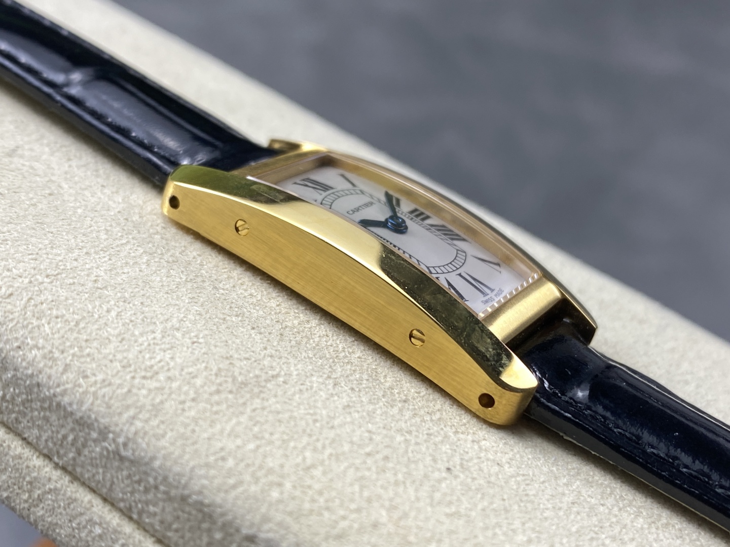 カルティエ レクタンギュラーアメリカンタンク女性スーパーコピー時計n級 WSTA0016-2[4]