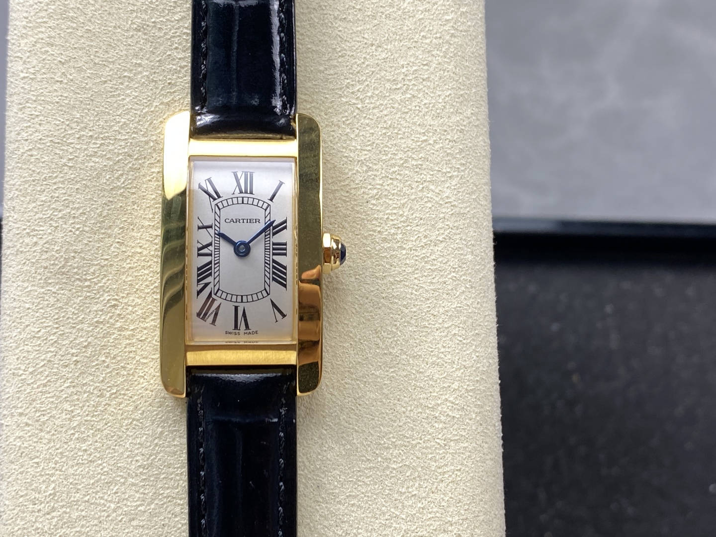 カルティエ可愛い気質レクタンギュラーアメリカンタンクコピー WSTA0016-3