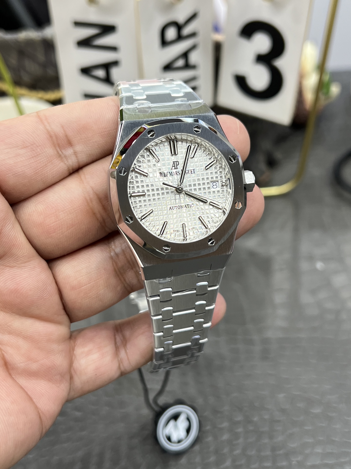 オーデマピゲ新品腕時計ロイヤルオーク 15400シリーズ フルオートマチックインテグレーテッドメカニカル 174991[3]