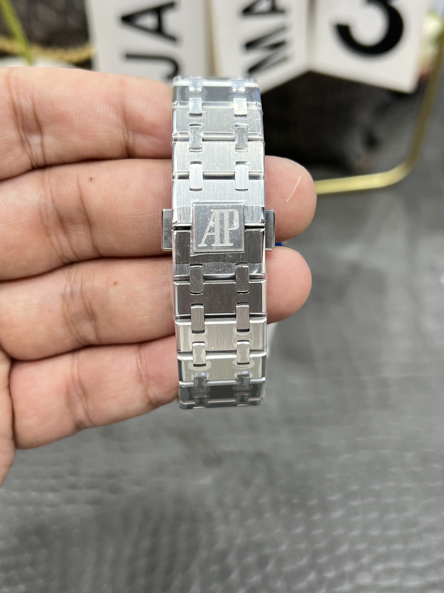 オーデマピゲ新品腕時計ロイヤルオーク 15400シリーズ フルオートマチックインテグレーテッドメカニカル 174991[8]