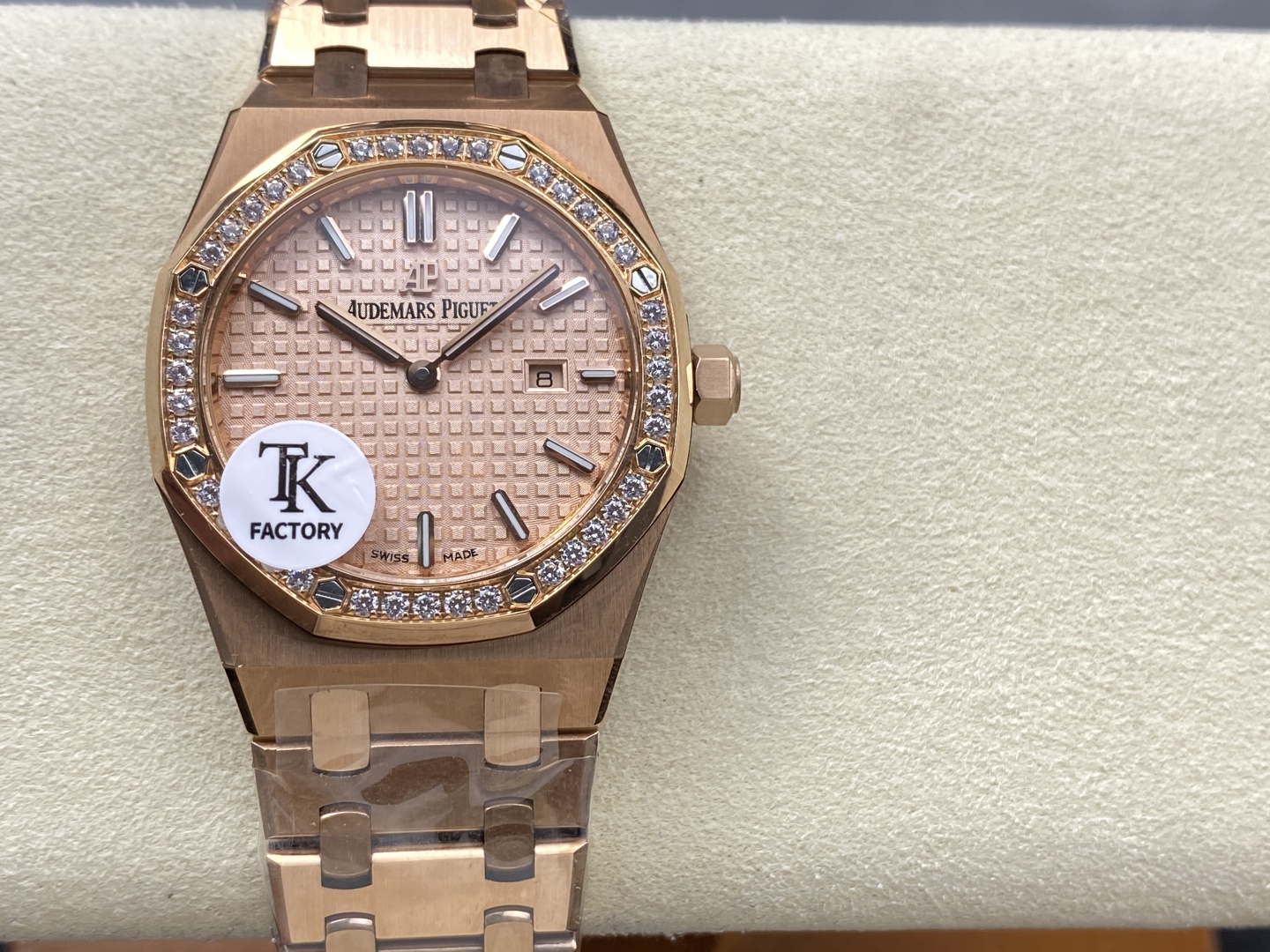 オーデマピゲロイヤルオークシリーズ 67651最高級感女性の腕時計コピー 174887