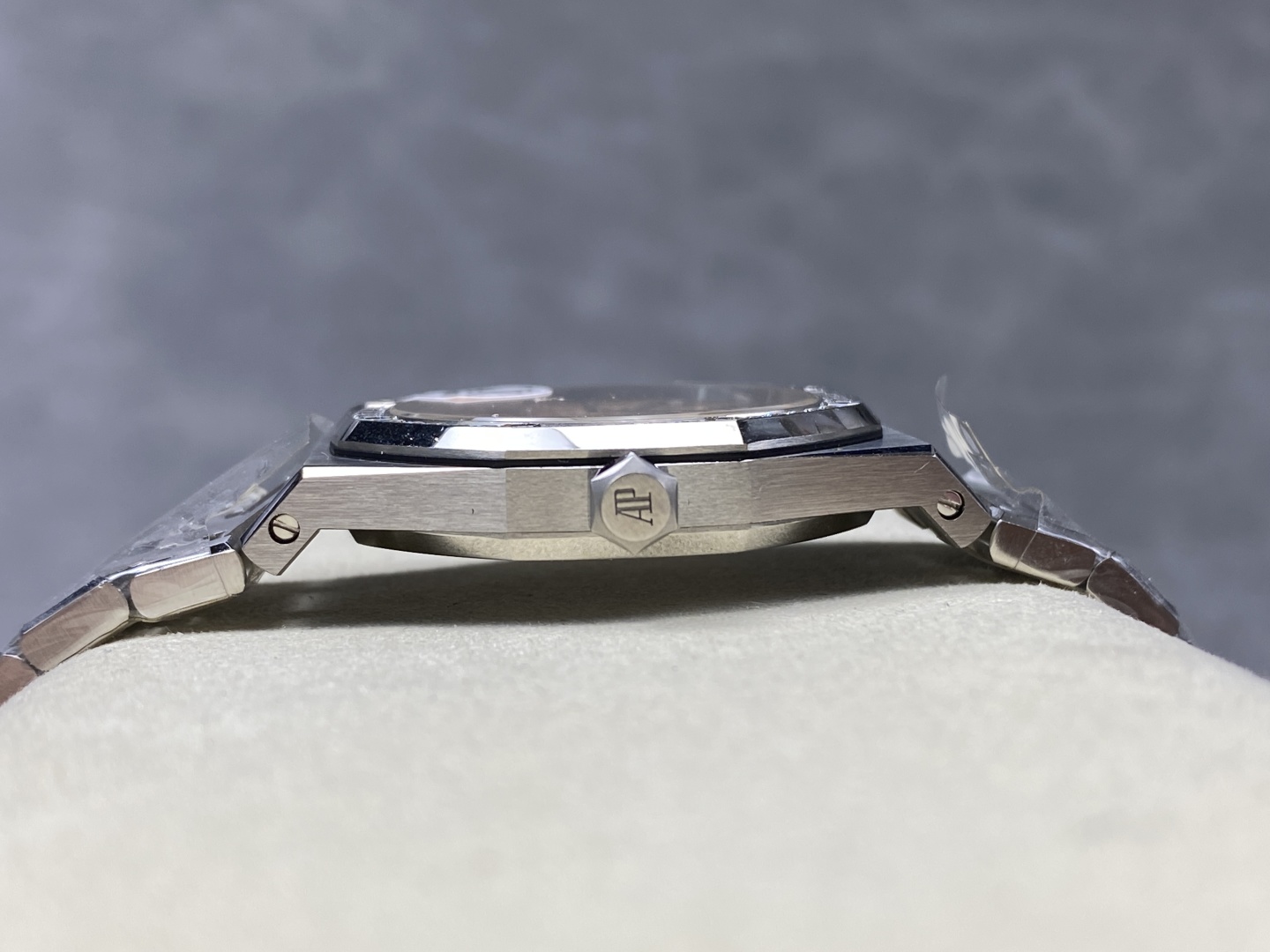 豪華なオーデマピゲ女性ロイヤルオーク 67651シリーズスーパーコピー時計入荷 174869[6]