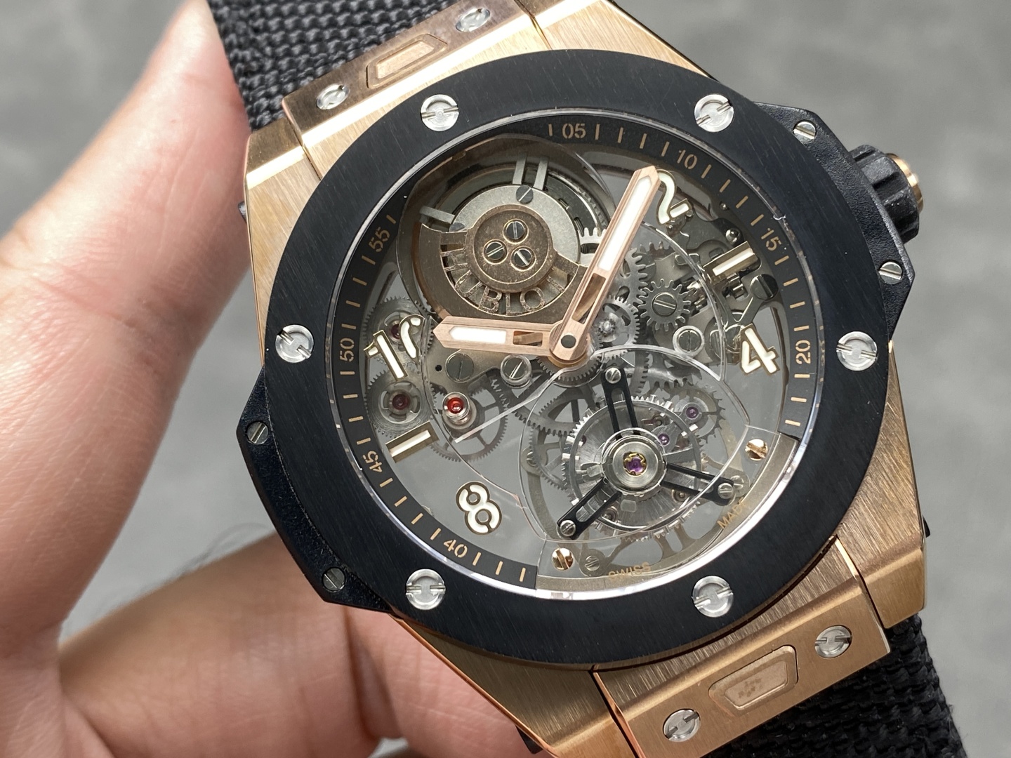 最安値挑戦hublotビッグバンコピートゥールビヨン ブラックセラミック腕時計 174759[1]