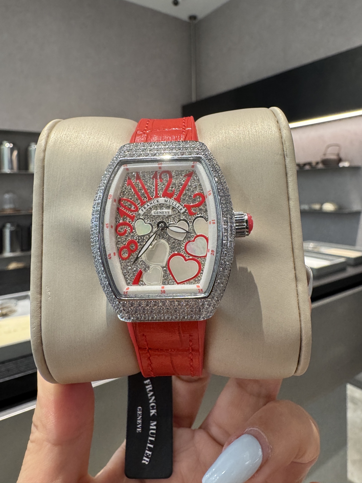 2025新製品フランクミュラーV32 バレルシリーズ 高級コピーダイヤモンドインレイ クラシックデジタルフェイス 119778[4]