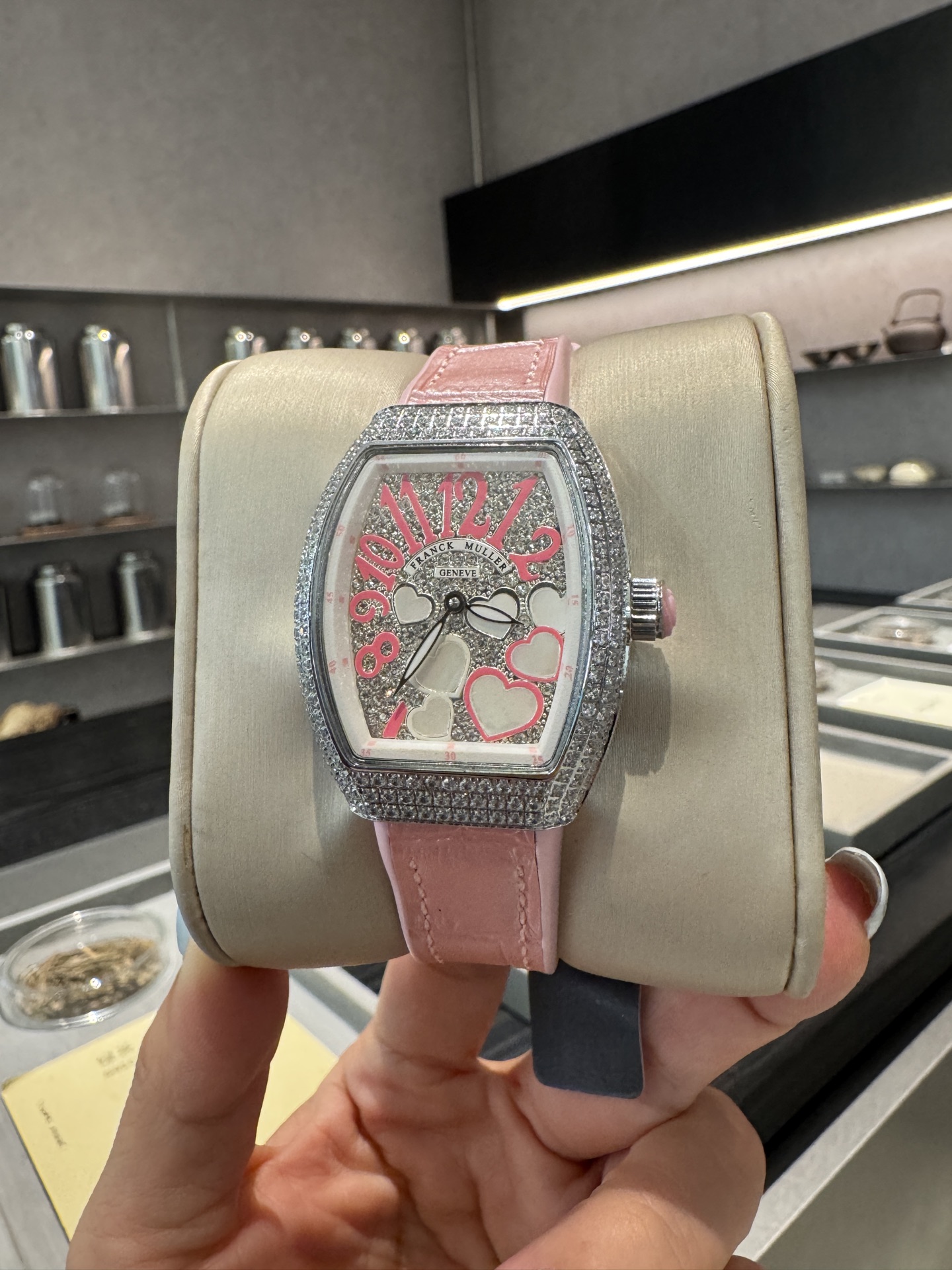 2025新製品フランクミュラーV32 バレルシリーズ 高級コピーダイヤモンドインレイ クラシックデジタルフェイス 119778[5]