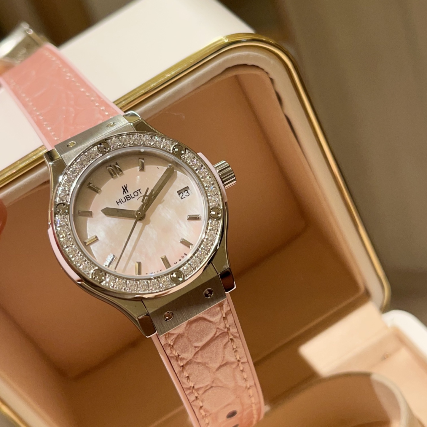 2025年の新モデルウブロ クラシック・フュージョンシリーズ女性高級腕時計 120458[4]