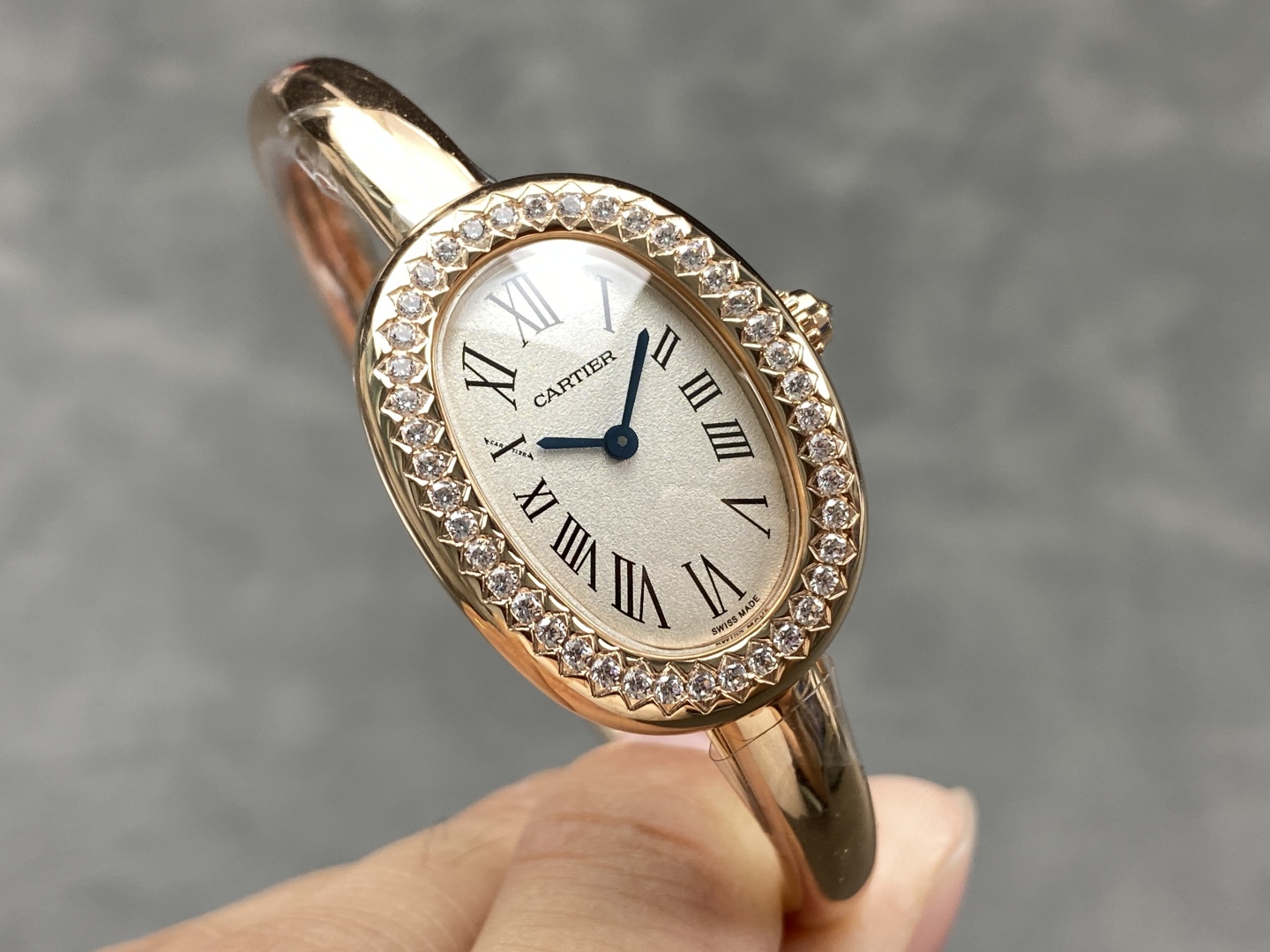 上流階級のカルティエ女性バスタブダイヤモンドリング 174934 素晴らしい価値[1]