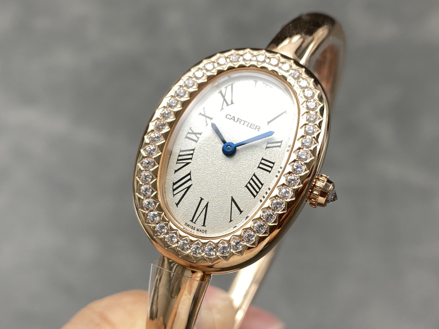 上流階級のカルティエ女性バスタブダイヤモンドリング 174934 素晴らしい価値[2]