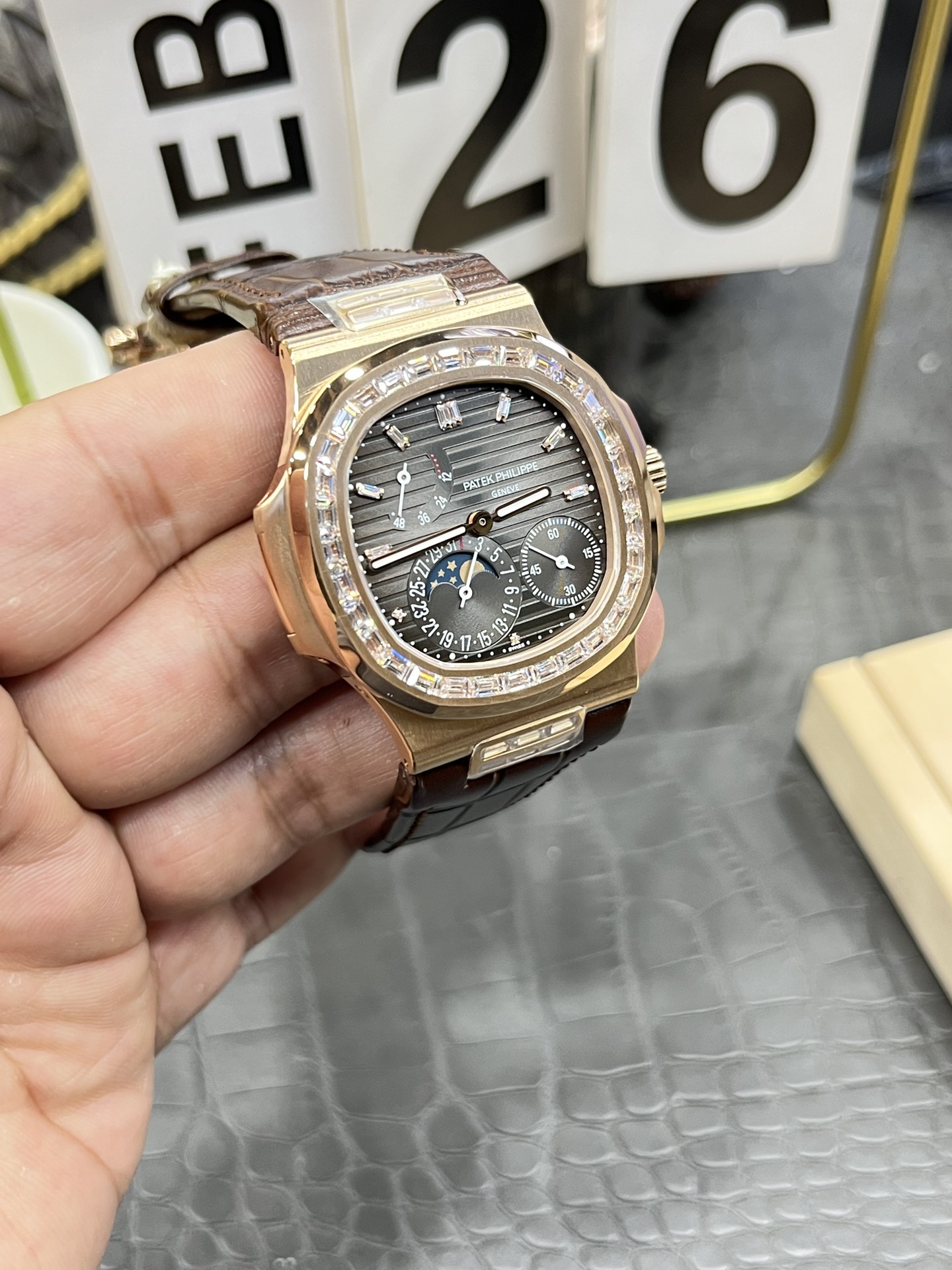 パテックフィリップ 審美的に美しい時計V3 ノーチラス ローズゴールド ダイヤモンドベゼル 171592[2]