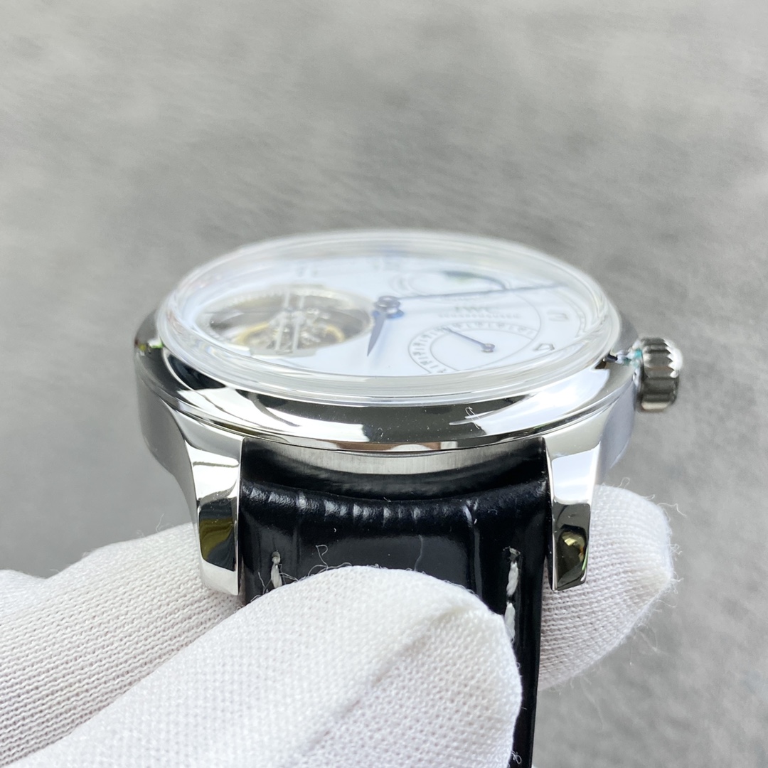 信用第一IWC ポルトギーゼコピーコンスタントフォース トゥールビヨン150周年記念エディション 121860[4]