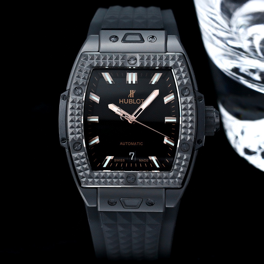 新製品発売 ウブロ偽物のスーパーコピー時計ビッグバン ソウルシリーズ 175696