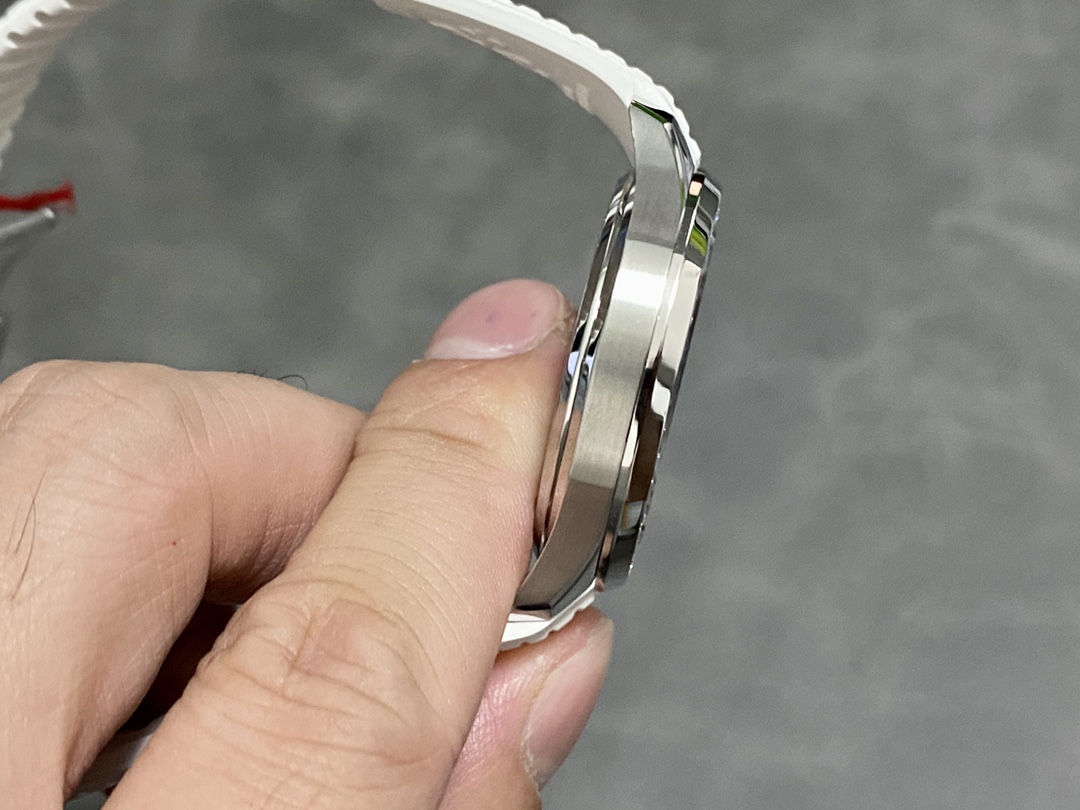 超絶のパテックフィリップアクアノートグレネード クォーツ女性スーパーコピー時計 171259-1[4]