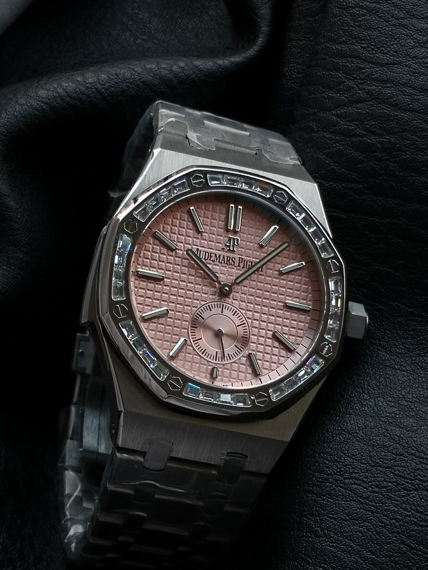 非常に豪華なブランドオーデマピゲピンクロイヤルオーク 26591IP新品シリーズ時計 176000[3]