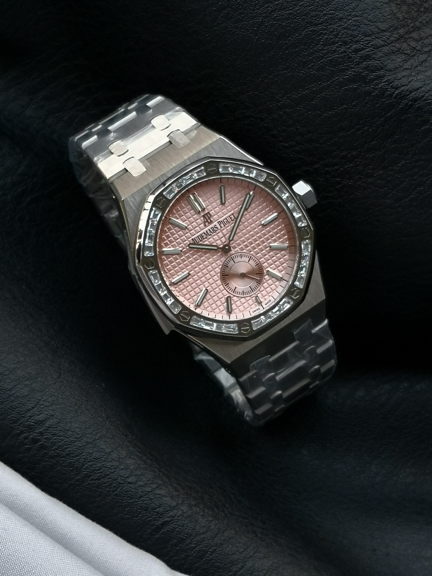 非常に豪華なブランドオーデマピゲピンクロイヤルオーク 26591IP新品シリーズ時計 176000[4]