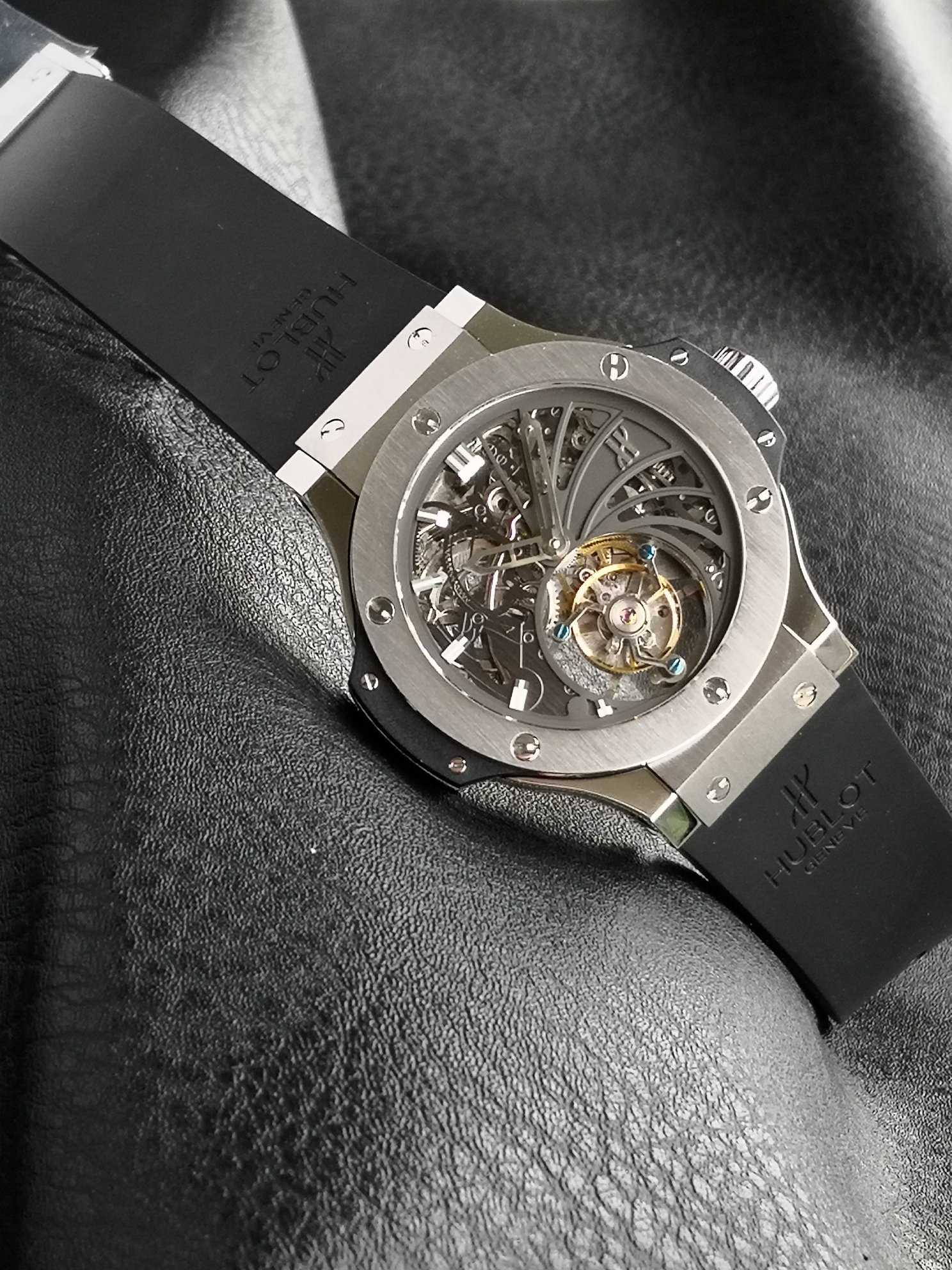 日本一流の品質Hublotメンズコレクションビッグバンコピー腕時計 175129[2]