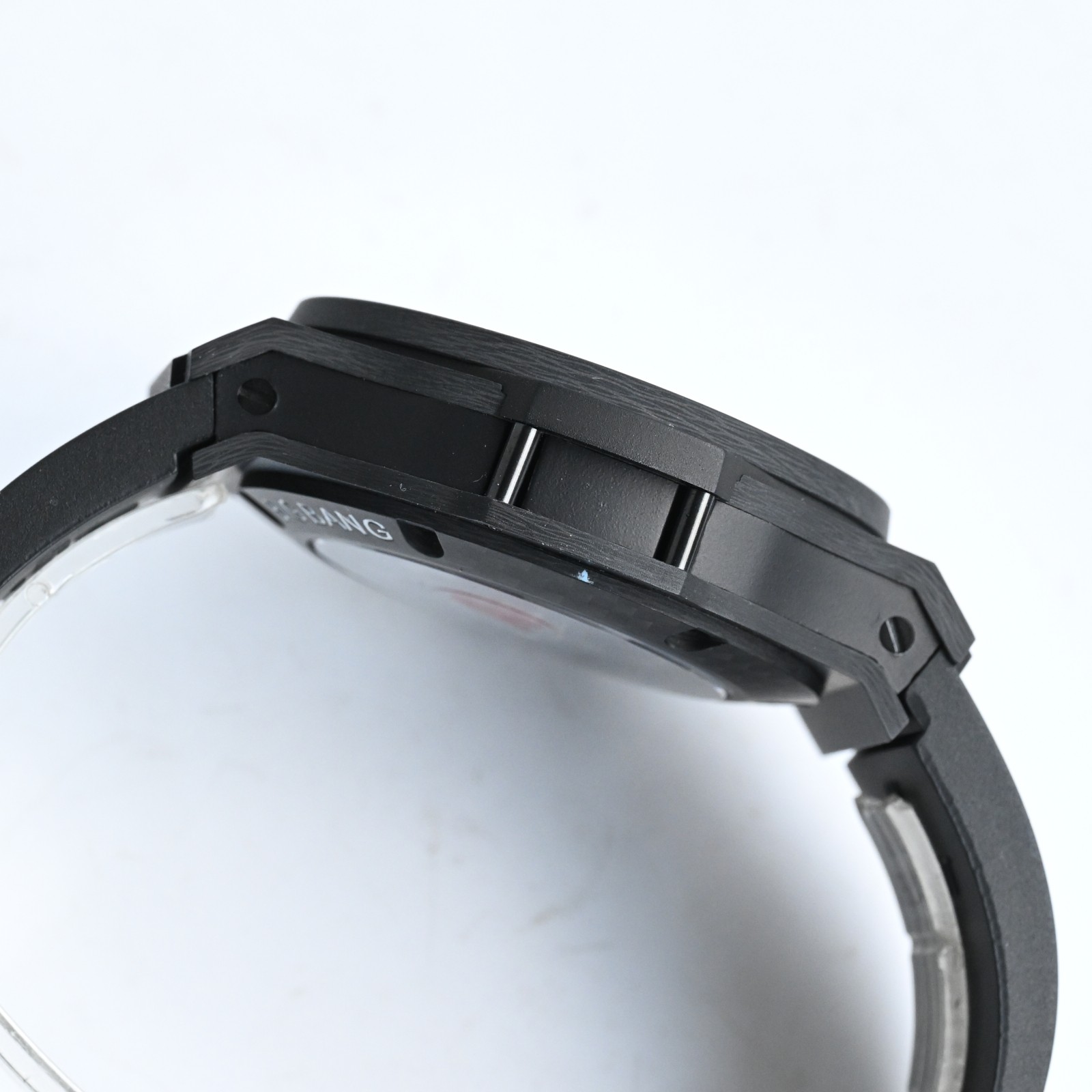 最新ウブロコピー時計301.PX.130.RX ダブルドットサファイアガラスカーボンファイバーシリーズ 124318[5]