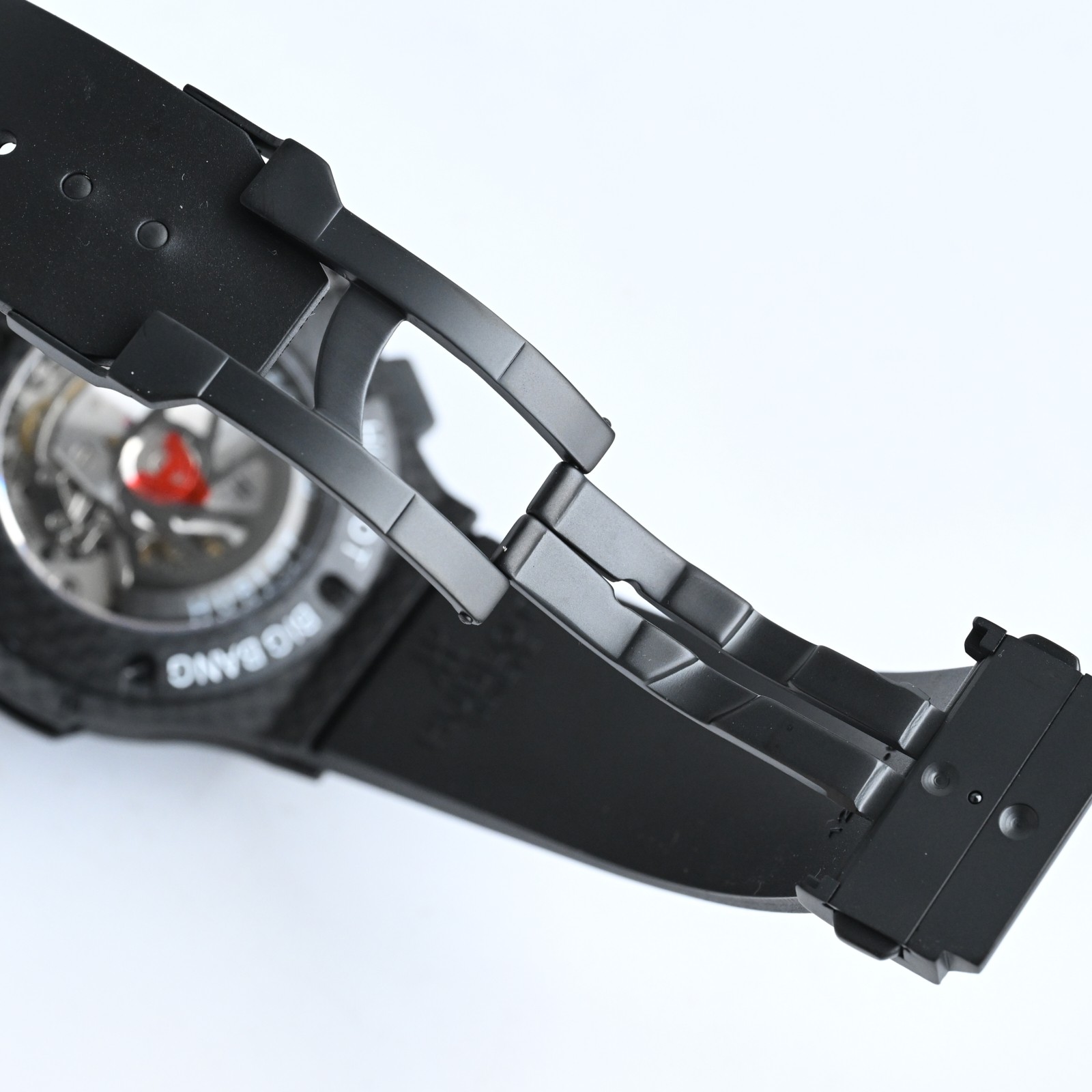 上流階級のウブロダブルドット信頼老舗時計サファイアガラスカーボンファイバーシリーズ 44mm 124316[7]