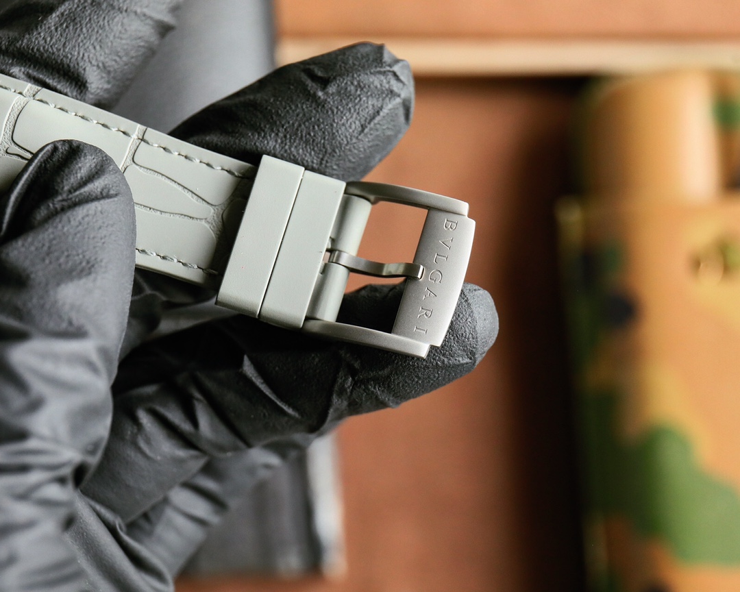 ブルガリオクトコピーローマ スケルトン ツーリング高級全自動機械式時計 123735[3]